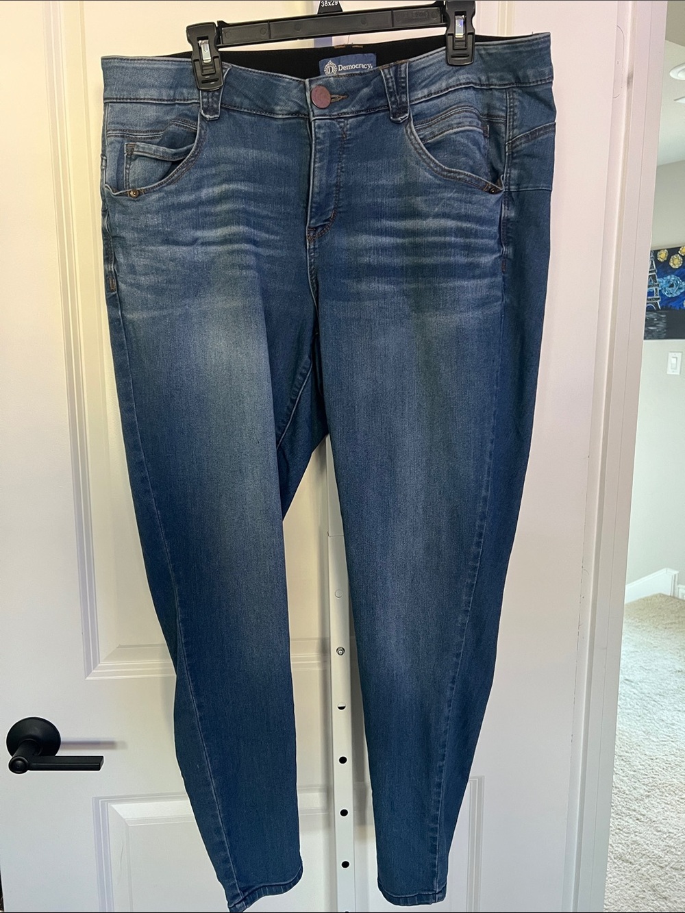Democracy Women’s Medium Dark Blue Skinny Jeans